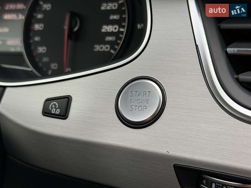 Внедорожник / Кроссовер Audi Q7 2015 в Киеве