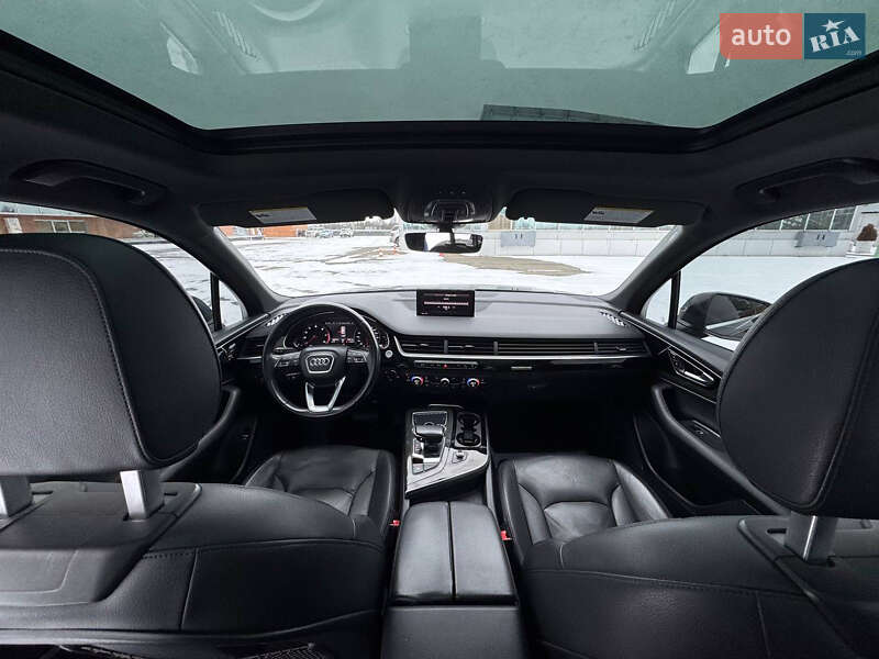 Позашляховик / Кросовер Audi Q7 2017 в Києві