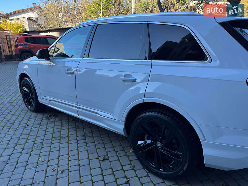 Позашляховик / Кросовер Audi Q7 2021 в Львові фото 9 Позашляховик / Кросовер Audi Q7 2021 в Львові