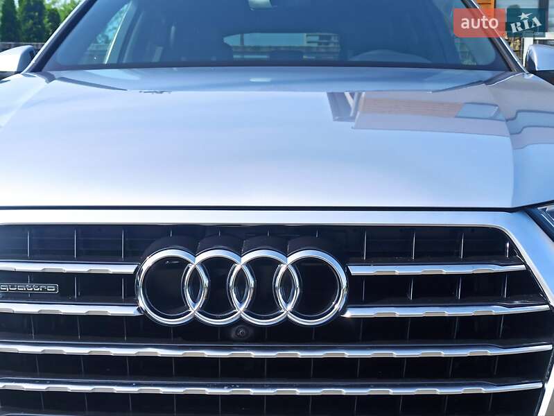Внедорожник / Кроссовер Audi Q7 2019 в Львове
