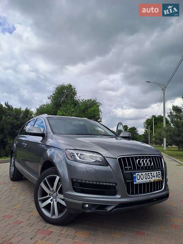 Внедорожник / Кроссовер Audi Q7 2011 в Измаиле