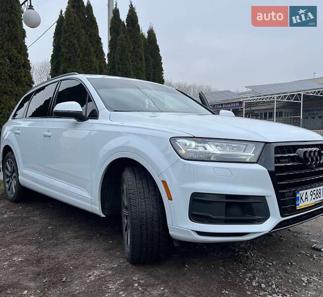 Внедорожник / Кроссовер Audi Q7 2016 в Броварах