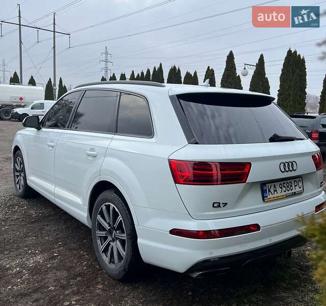 Внедорожник / Кроссовер Audi Q7 2016 в Броварах