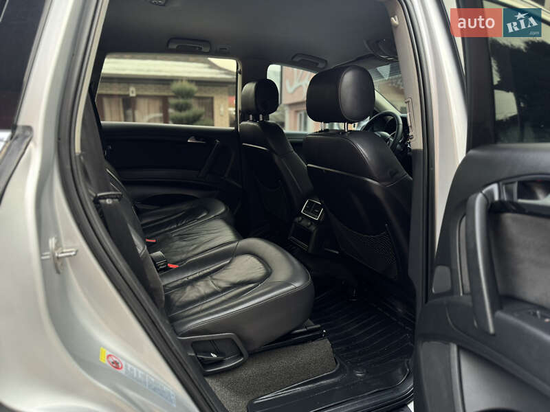 Внедорожник / Кроссовер Audi Q7 2007 в Черновцах