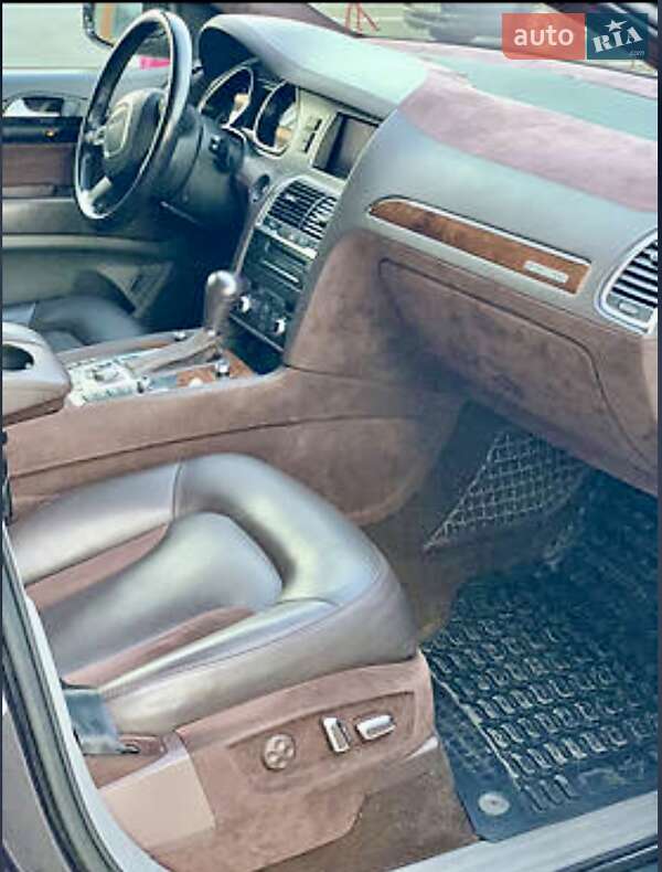 Внедорожник / Кроссовер Audi Q7 2011 в Одессе