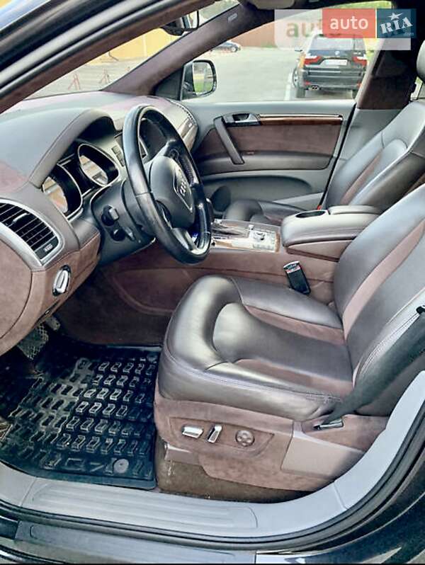 Внедорожник / Кроссовер Audi Q7 2011 в Одессе