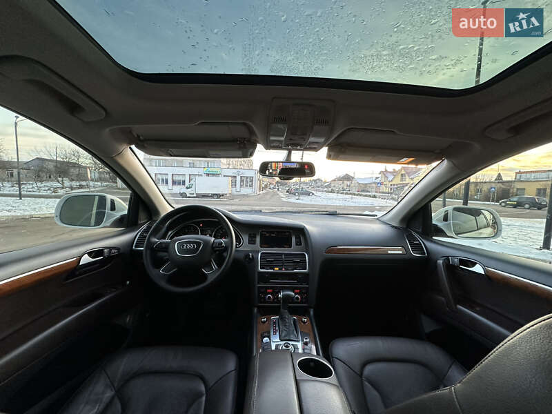 Позашляховик / Кросовер Audi Q7 2014 в Дубні