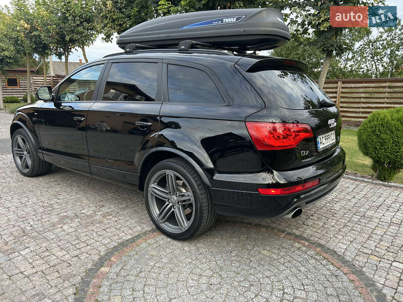 Внедорожник / Кроссовер Audi Q7 2015 в Владимире