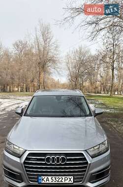 Позашляховик / Кросовер Audi Q7 2017 в Запоріжжі