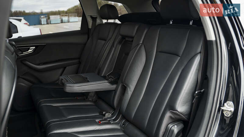 Позашляховик / Кросовер Audi Q7 2017 в Києві фото 27 Позашляховик / Кросовер Audi Q7 2017 в Києві