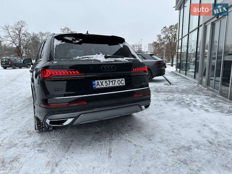 Позашляховик / Кросовер Audi Q7 2023 в Харкові