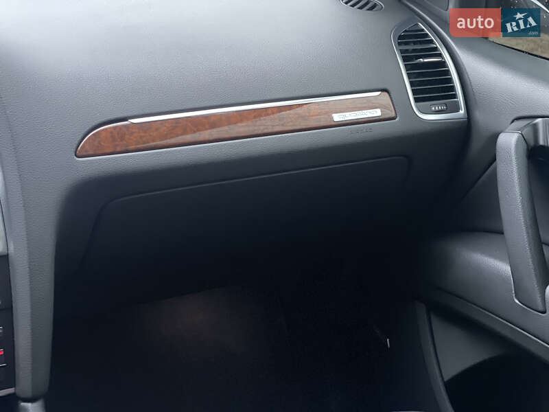 Позашляховик / Кросовер Audi Q7 2010 в Самборі фото 23 Позашляховик / Кросовер Audi Q7 2010 в Самборі