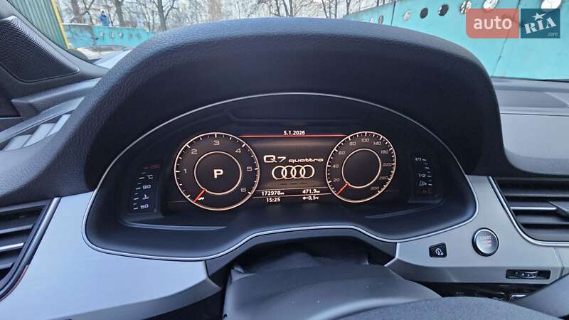 Внедорожник / Кроссовер Audi Q7 2016 в Киеве