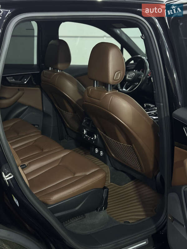 Позашляховик / Кросовер Audi Q7 2018 в Тернополі