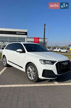 Внедорожник / Кроссовер Audi Q7 2020 в Мукачево
