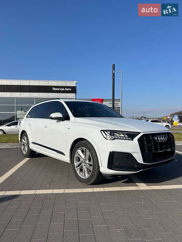 Внедорожник / Кроссовер Audi Q7 2020 в Мукачево