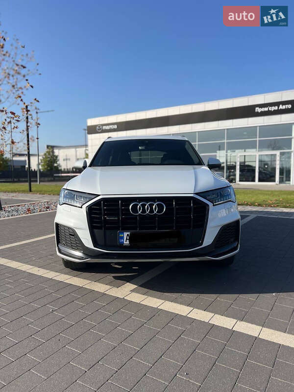 Внедорожник / Кроссовер Audi Q7 2020 в Мукачево