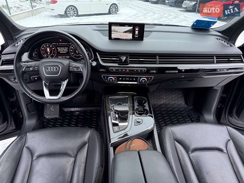 Позашляховик / Кросовер Audi Q7 2018 в Вінниці