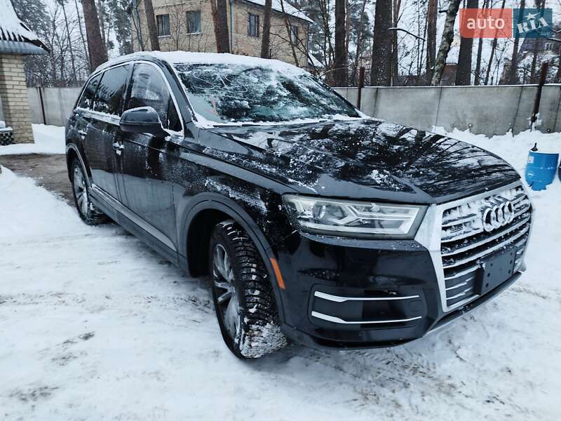 2017 Audi Q7, VIN WA1AHAF7XHD042732:plate — фото 1 (autoria)