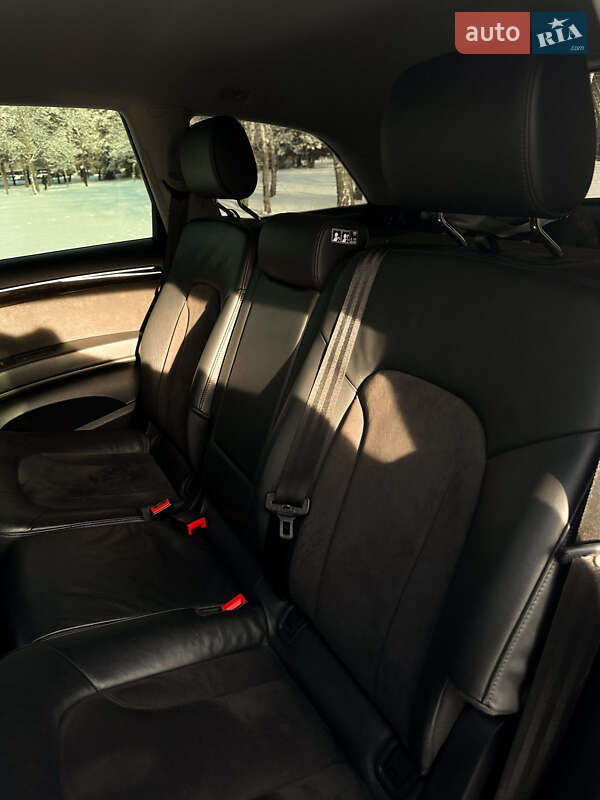 Внедорожник / Кроссовер Audi Q7 2013 в Кременчуге