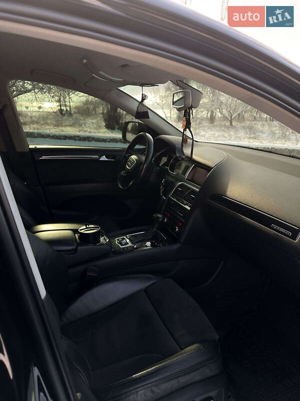 Внедорожник / Кроссовер Audi Q7 2013 в Кременчуге