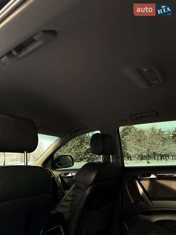 Внедорожник / Кроссовер Audi Q7 2013 в Кременчуге