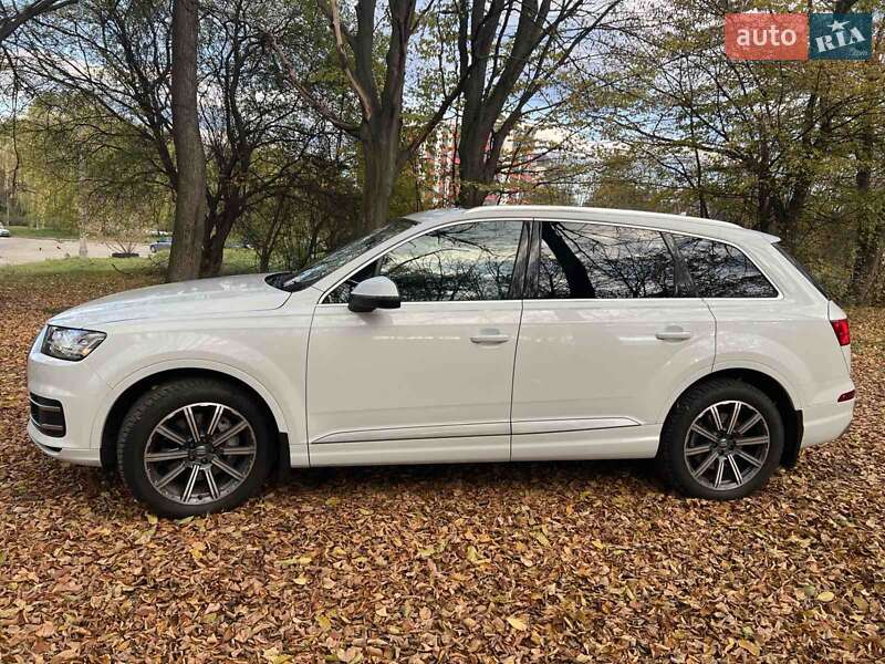 Внедорожник / Кроссовер Audi Q7 2019 в Ивано-Франковске