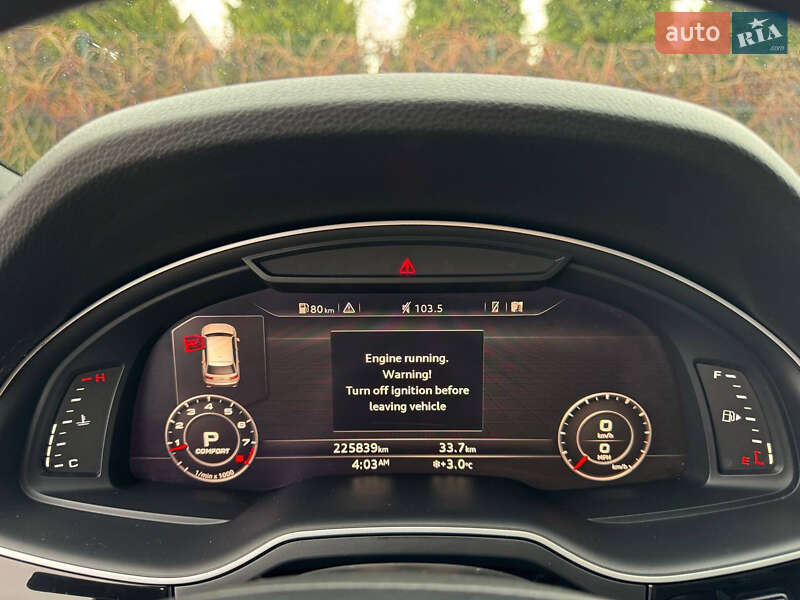 Позашляховик / Кросовер Audi Q7 2017 в Стрию