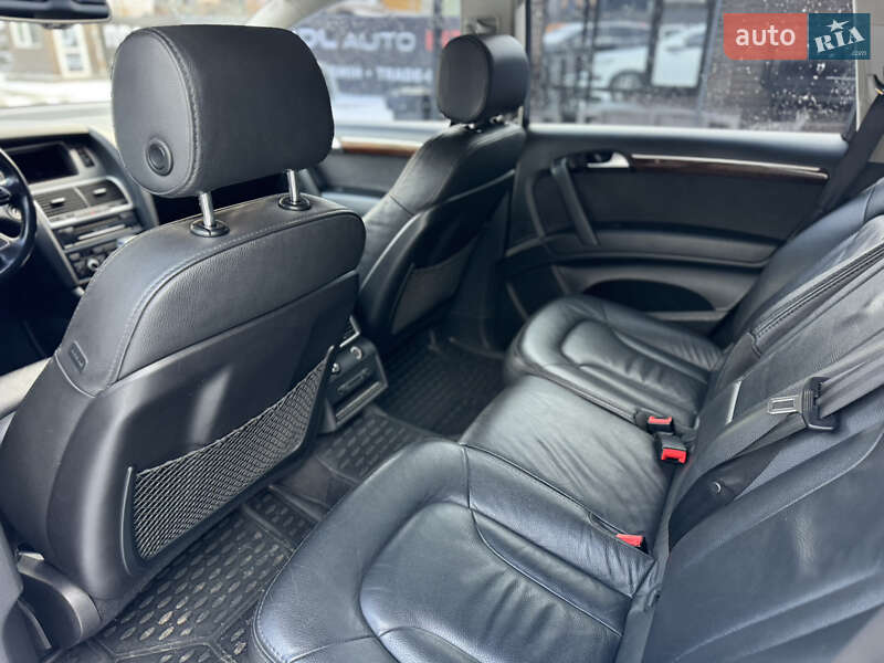 Внедорожник / Кроссовер Audi Q7 2013 в Киеве