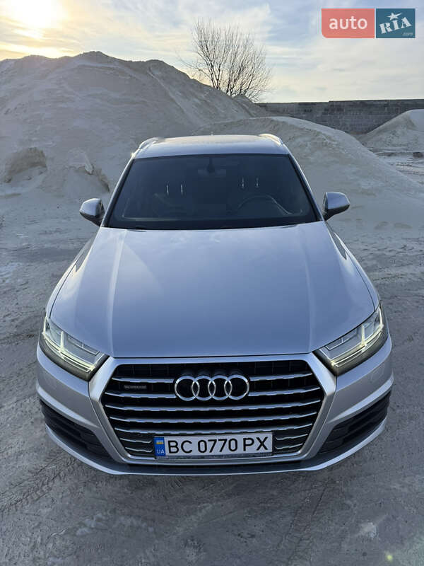 Внедорожник / Кроссовер Audi Q7 2017 в Куликове