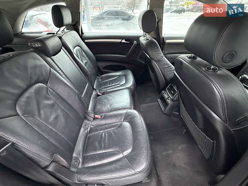 Внедорожник / Кроссовер Audi Q7 2009 в Киеве