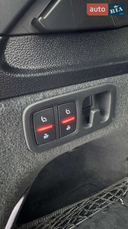 Позашляховик / Кросовер Audi Q7 2017 в Києві