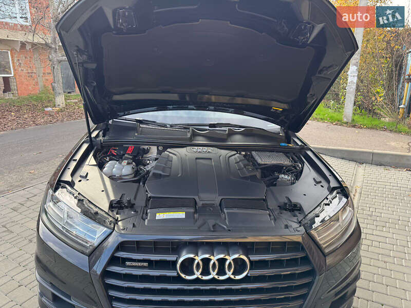 Внедорожник / Кроссовер Audi Q7 2018 в Одессе