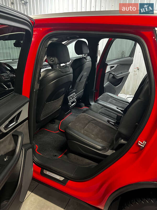 Позашляховик / Кросовер Audi Q7 2015 в Костопілі