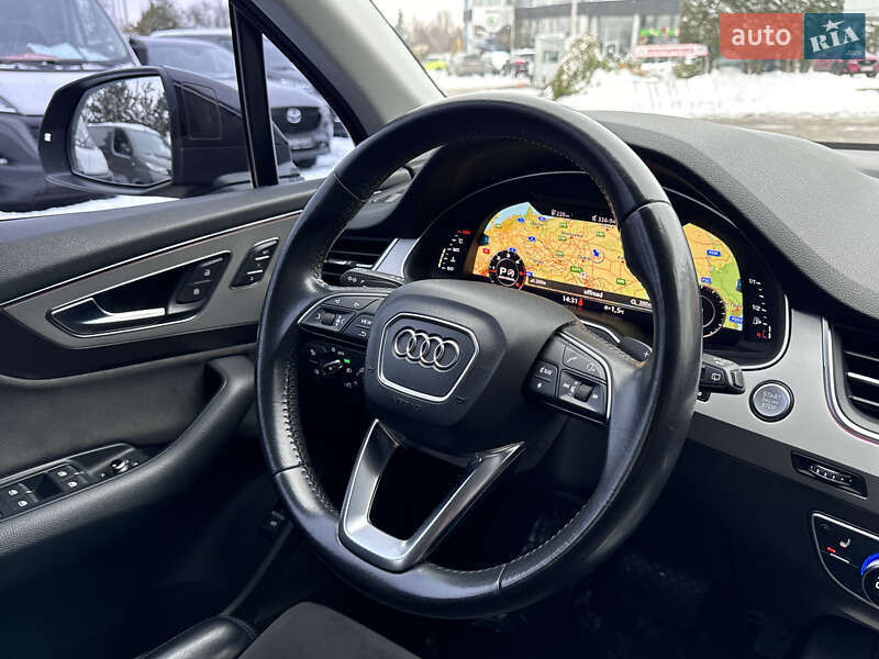 Внедорожник / Кроссовер Audi Q7 2016 в Ровно