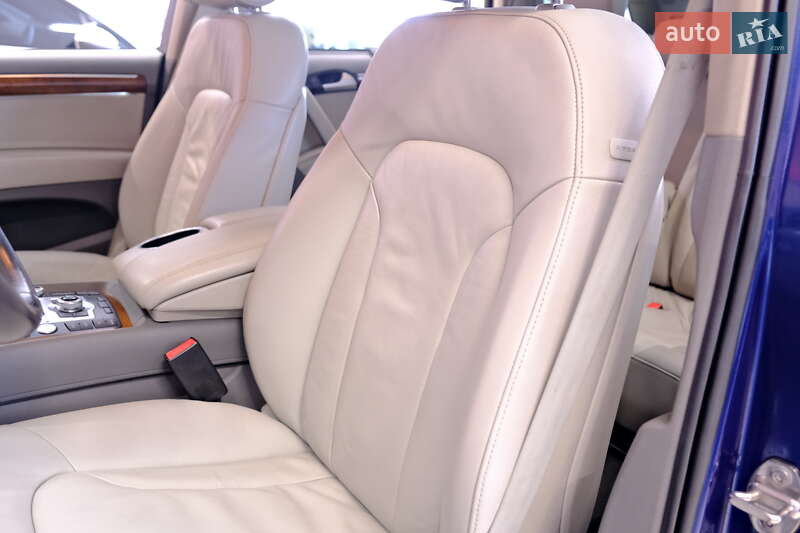 Позашляховик / Кросовер Audi Q7 2015 в Одесі