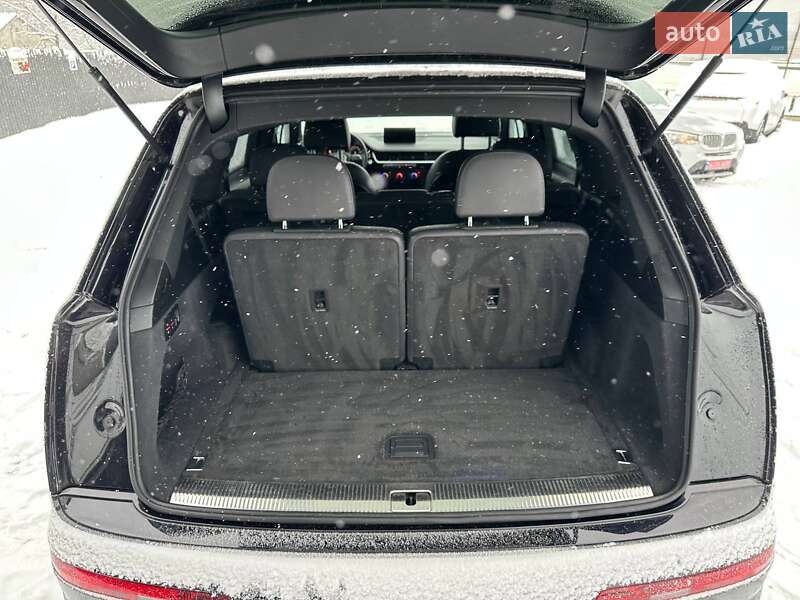 Внедорожник / Кроссовер Audi Q7 2017 в Львове