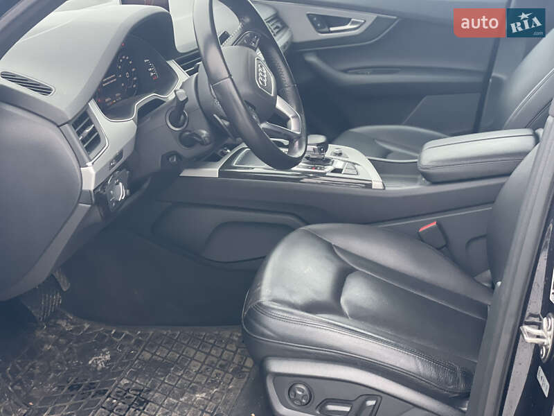 Внедорожник / Кроссовер Audi Q7 2018 в Киеве