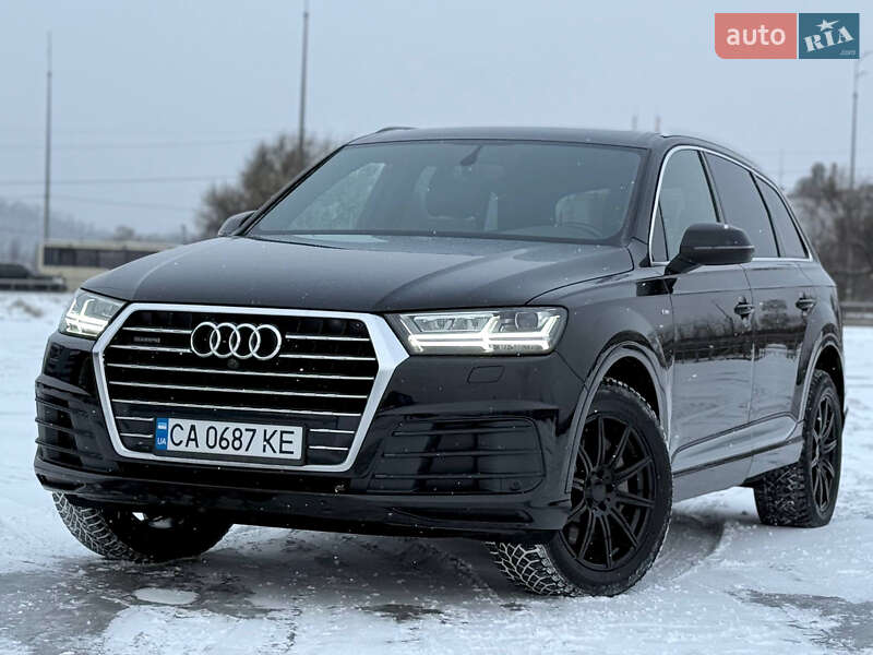 Внедорожник / Кроссовер Audi Q7 2018 в Киеве