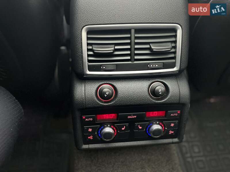 Внедорожник / Кроссовер Audi Q7 2006 в Днепре