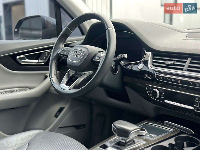 Внедорожник / Кроссовер Audi Q7 2017 в Ковеле
