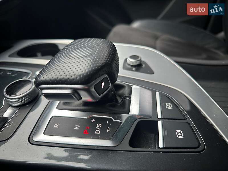 Внедорожник / Кроссовер Audi Q7 2017 в Запорожье