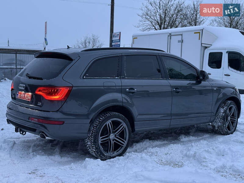 Внедорожник / Кроссовер Audi Q7 2013 в Дубно