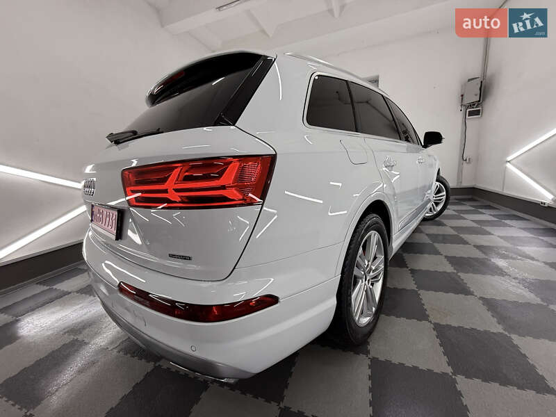 Внедорожник / Кроссовер Audi Q7 2018 в Трускавце