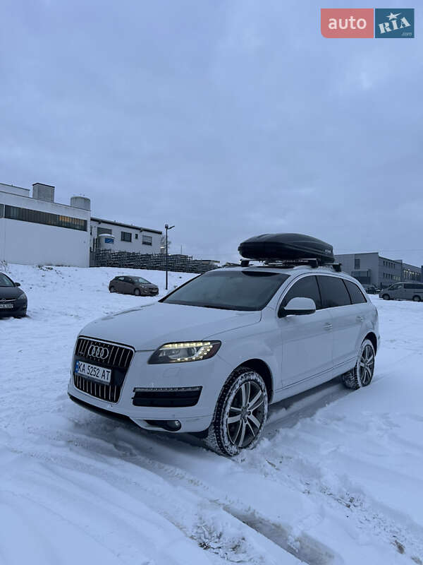 Внедорожник / Кроссовер Audi Q7 2014 в Крюковщине