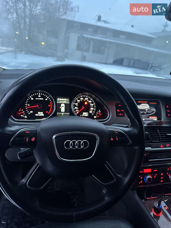 Внедорожник / Кроссовер Audi Q7 2014 в Крюковщине