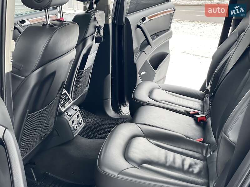 Внедорожник / Кроссовер Audi Q7 2015 в Харькове