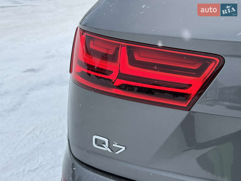 Внедорожник / Кроссовер Audi Q7 2017 в Ковеле