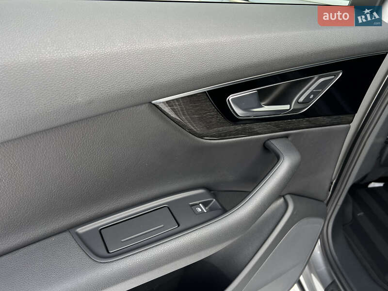 Внедорожник / Кроссовер Audi Q7 2017 в Ковеле