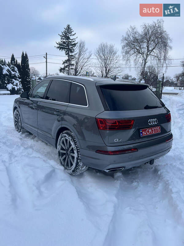 Внедорожник / Кроссовер Audi Q7 2017 в Львове